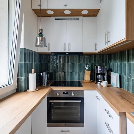 Sage Apartment *